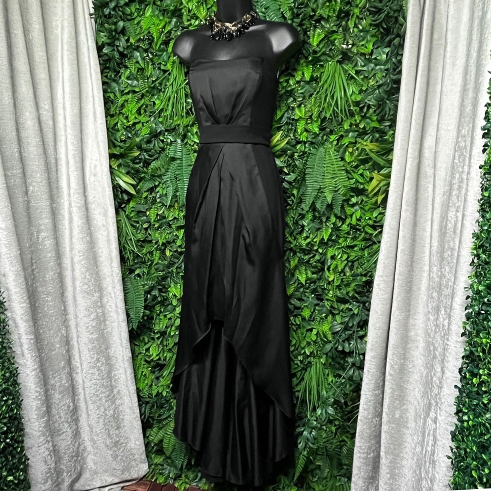 Vera Wang White Dress Size 0 Black Strapless High-Low Pleated Formal Gown 4176